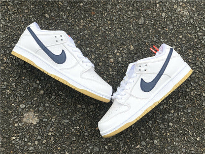 Tênis Cano Baixo Couro Branco Detalhe Azul Marinho