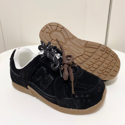 Tênis Infantil Runner Malha Preto Detalhe Lateral