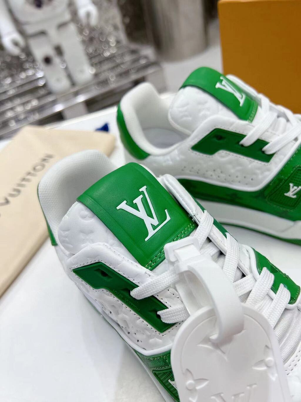 Tênis Signature Couro Verde e Branco