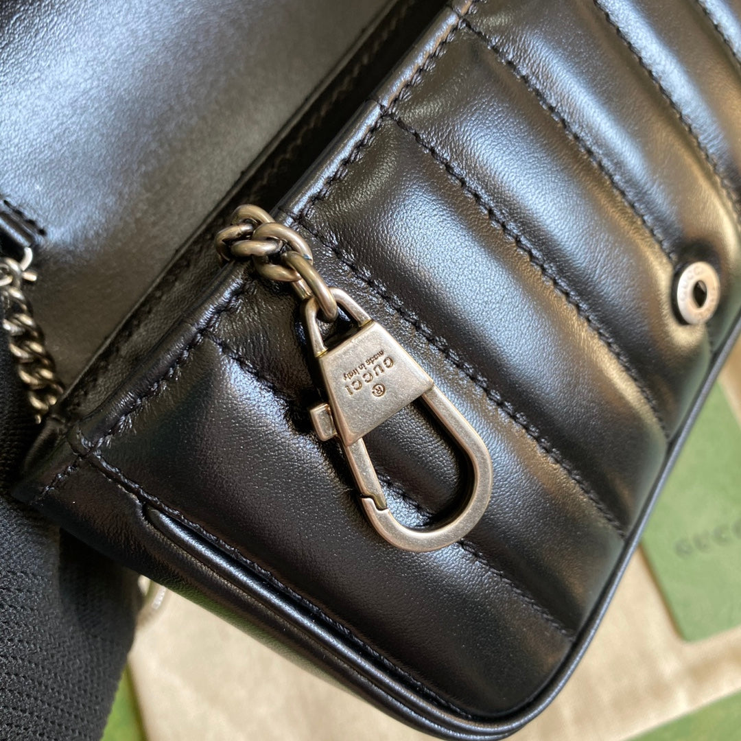 Bolsa Shoulder Couro Acolchoado Preto Alça de Corrente