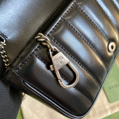 Bolsa Shoulder Couro Acolchoado Preto Alça de Corrente
