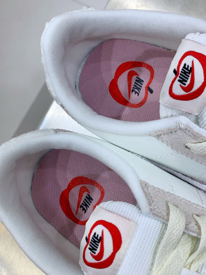 Tênis Couro Casual Branco Detalhe Vermelho Temático