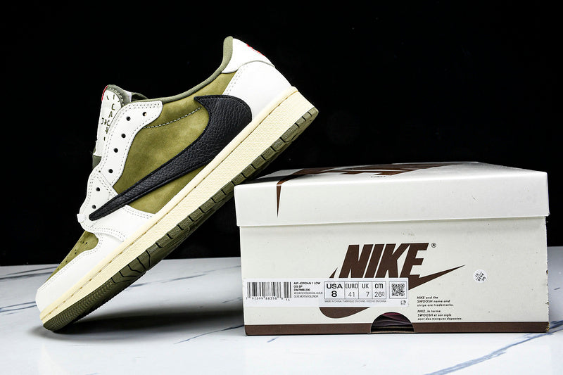 Tênis Cano Baixo Couro Tons de Olive com Detalhes Contrastantes