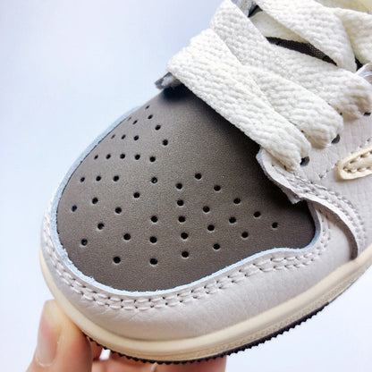 Tênis Cano Alto Basquete Beige Infantil Detalhe Contrastante
