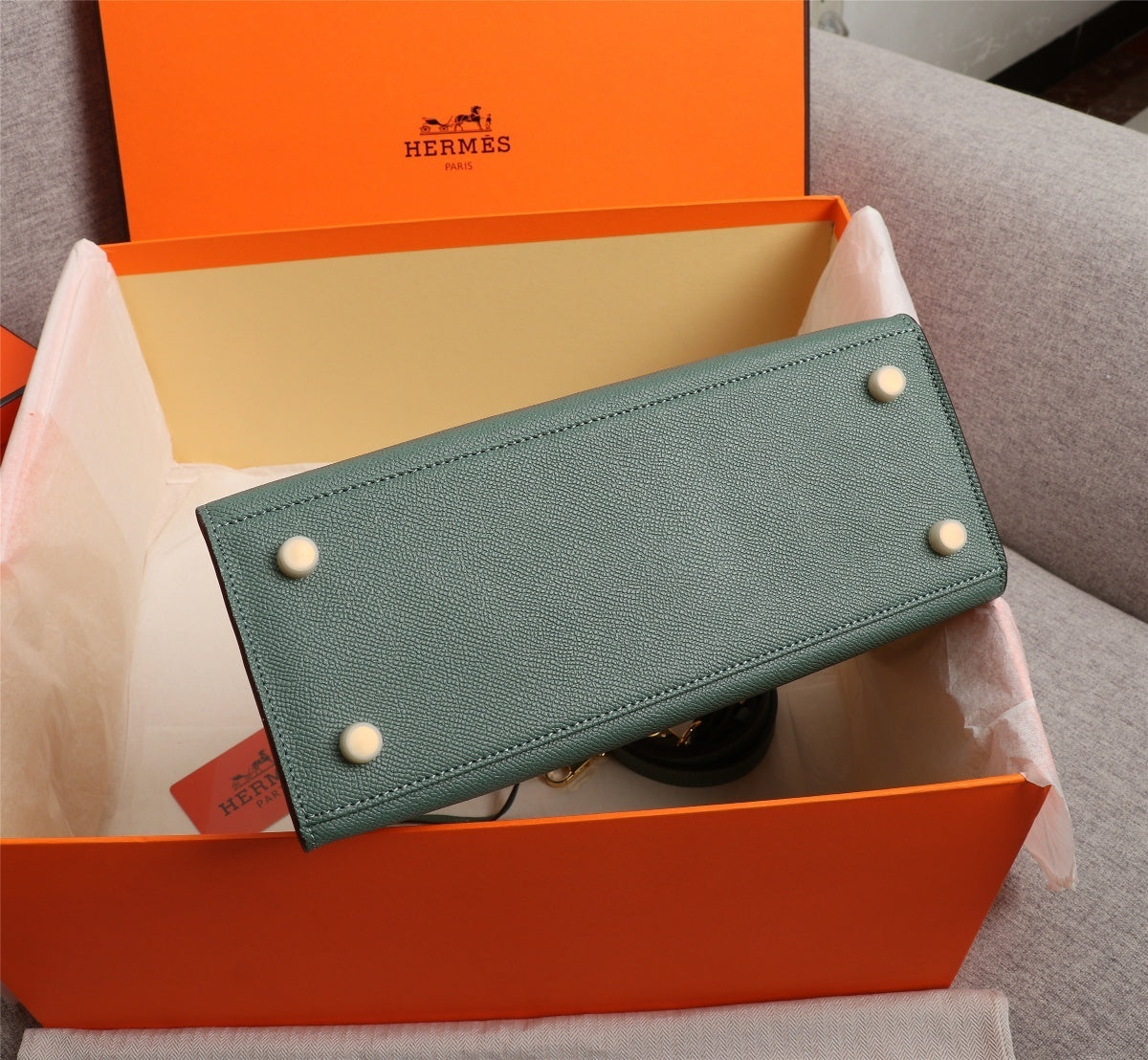 Bolsa Satchel Couro Estruturada com Alça Frontal