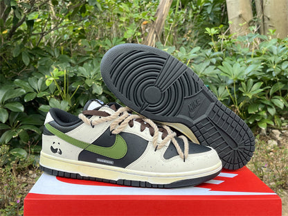 Tênis Cano Baixo Couro Branco Preto e Verde