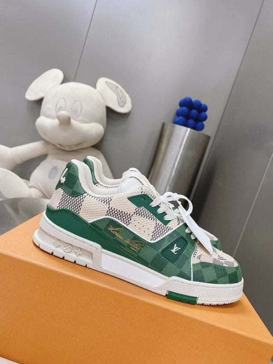 Tênis Couro Branco Detalhes Coloridos Verde Cinza Marrom