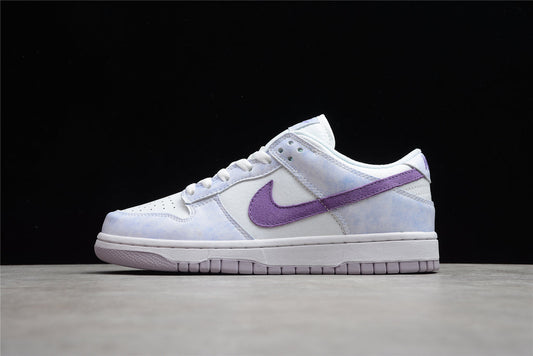 Tênis Cano Baixo Couro Roxo com Detalhes Contrastantes