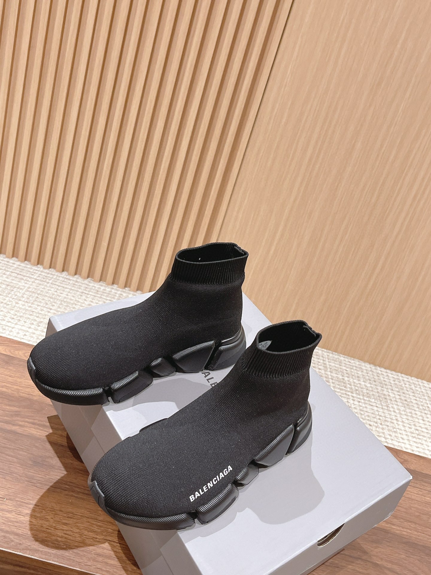 Tênis Runner Malha Preto Cano Médio