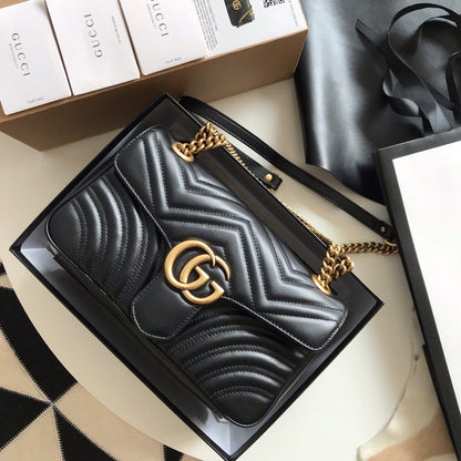 Bolsa Pequena Couro Preto Letras Entrelaçadas Small