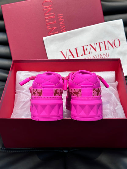 Tênis Couro Rosa Pérola Spike Frontal Prata