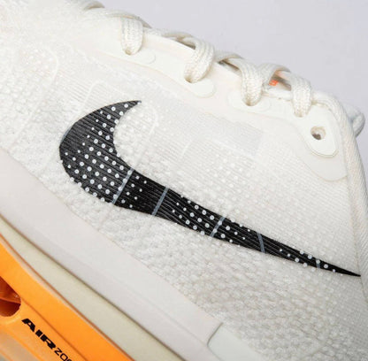 Tênis Runner Malha Bege com Detalhe Laranja