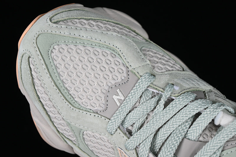 Tênis Runner Couro Cinza Prata Detalhes Verde Musgo