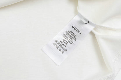 Camiseta Algodão Letras Entrelaçadas
