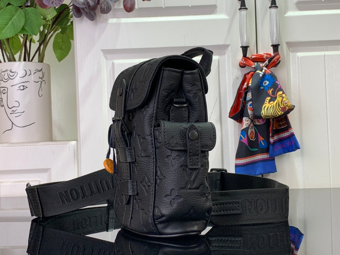 Bolsa Nano Couro Taurillon Padrão Monograma Geométrico