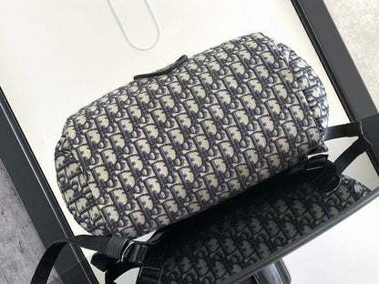 Mochila Couro Padrão Inclinado