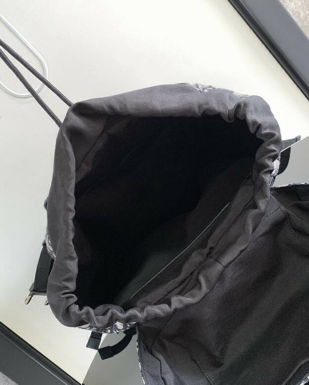 Mochila Couro Padrão Inclinado