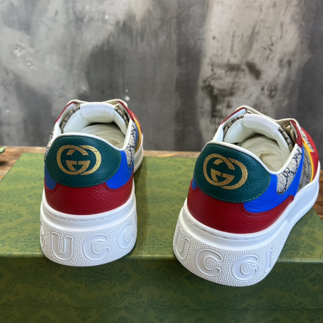 Tênis Couro Letras Entrelaçadas Multicolor