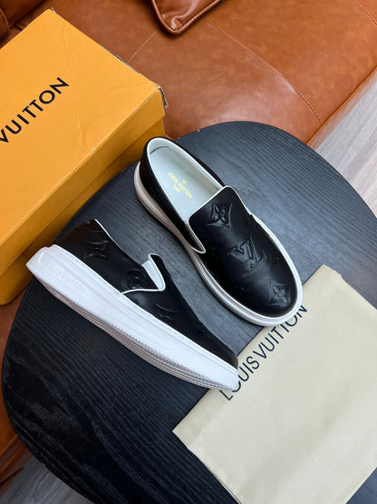 Tênis Slip-On Couro Preto