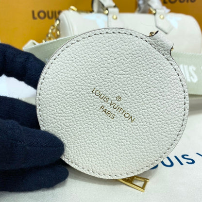 Bolsa Satchel Couro Branco Padrão Monograma Geométrico