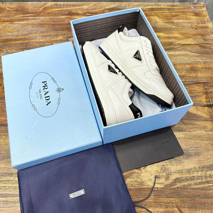 Tênis Couro Cano Baixo Branco Detalhe Preto