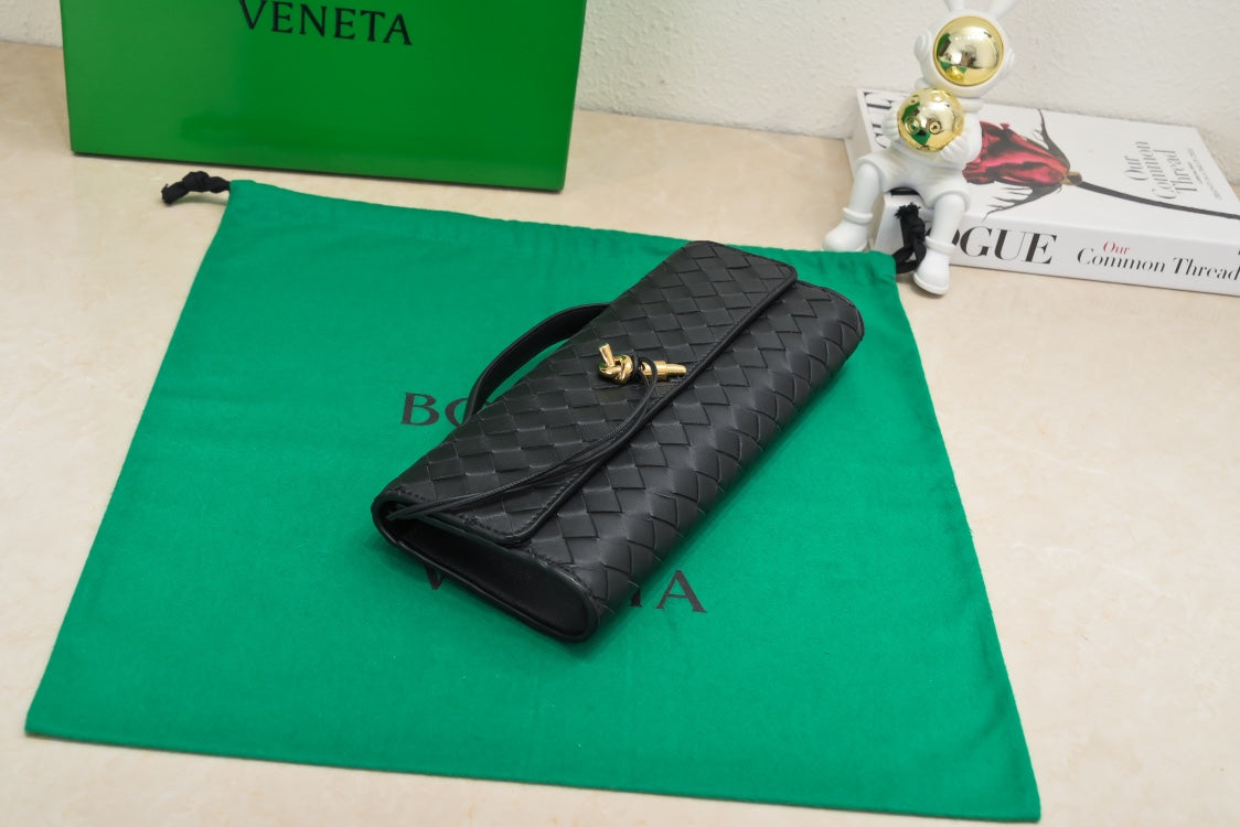 Clutch Couro Entrelaçado Preto