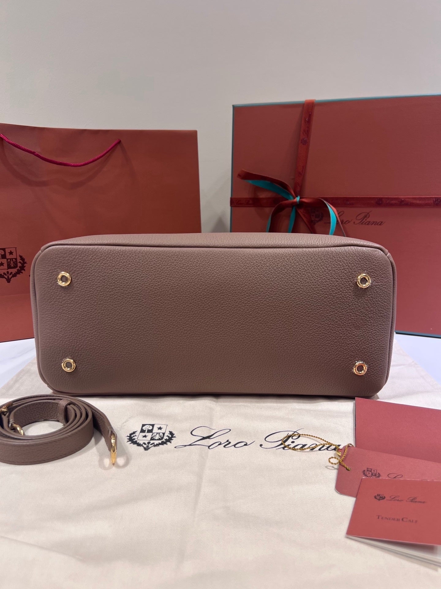 Bolsa Satchel Couro Caramelo Média