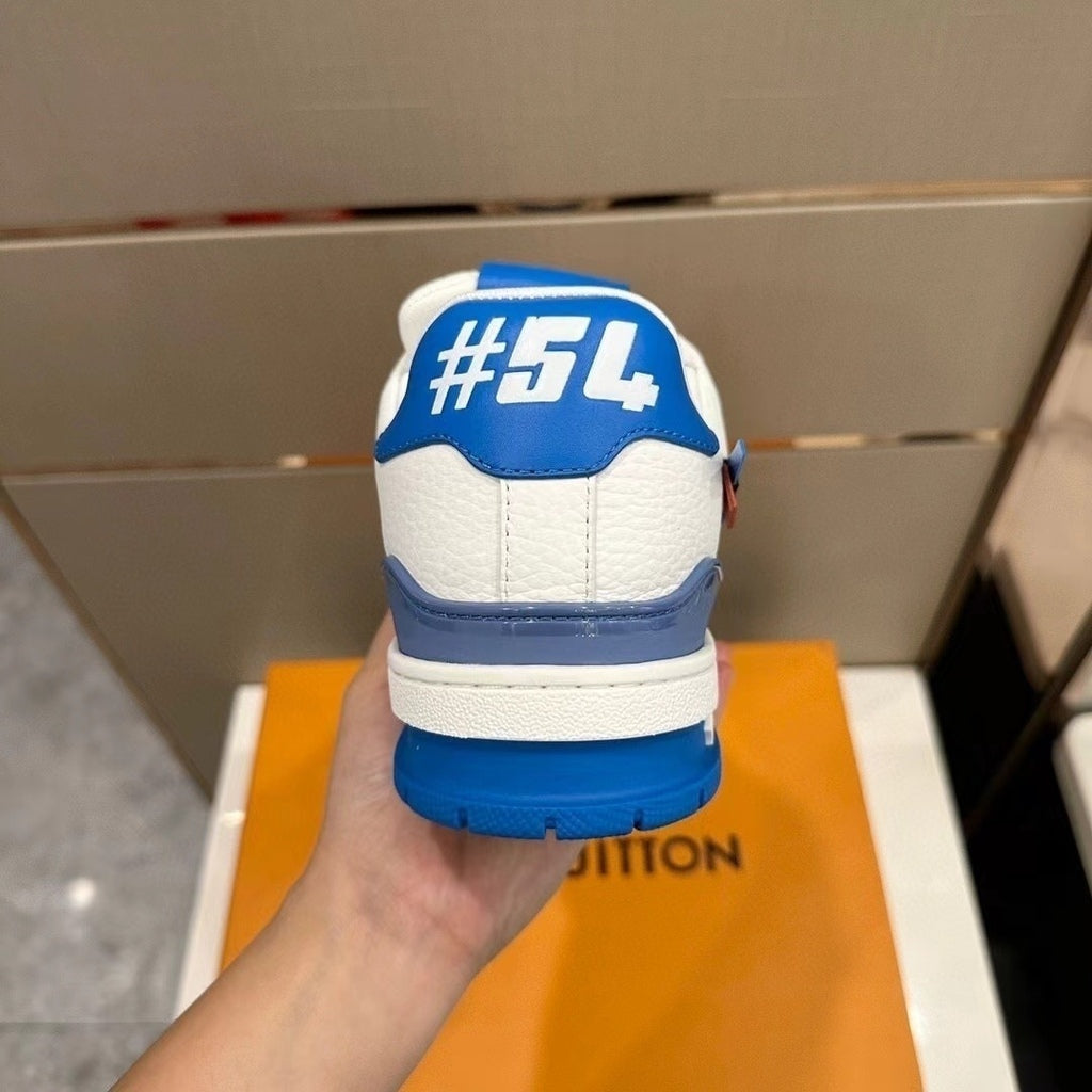 Tênis Couro Branco com Detalhe Azul Cano Baixo