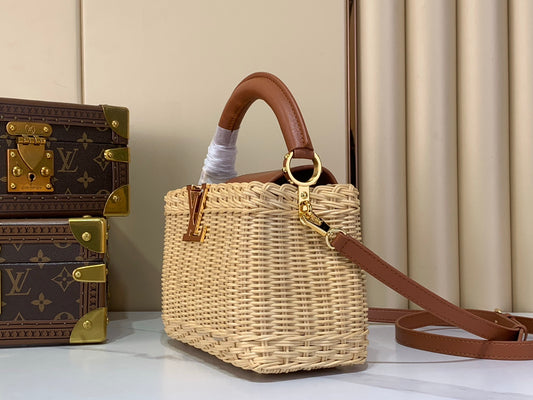 Bolsa Louis Vuitton Capucines Mini em Rattan e Couro Caramelo