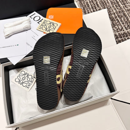 Tênis Runner Couro Marrom Design Minimalista
