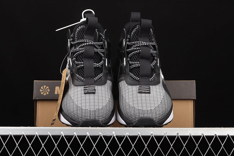 Tênis Runner Malha Preto Detalhes Brancos