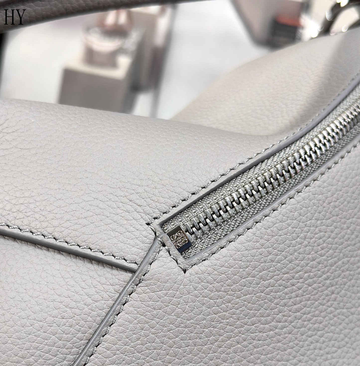 Bolsa Satchel Couro Cinza Geométrica Tamanho P