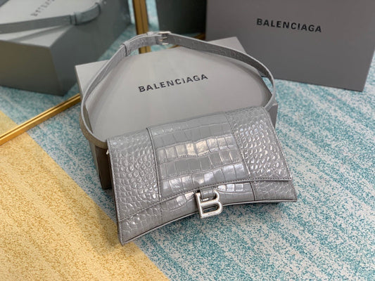 Bolsa Satchel Couro Formato Ampulheta