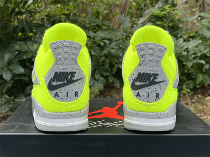 Tênis Cano Alto Basquete Branco Detalhe Verde e Laranja
