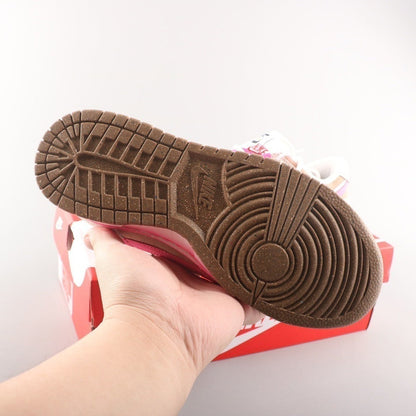 Tênis Cano Baixo Couro Swoosh Lateral