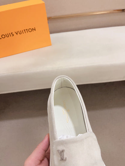 Tênis Slip-On Camurça Branco