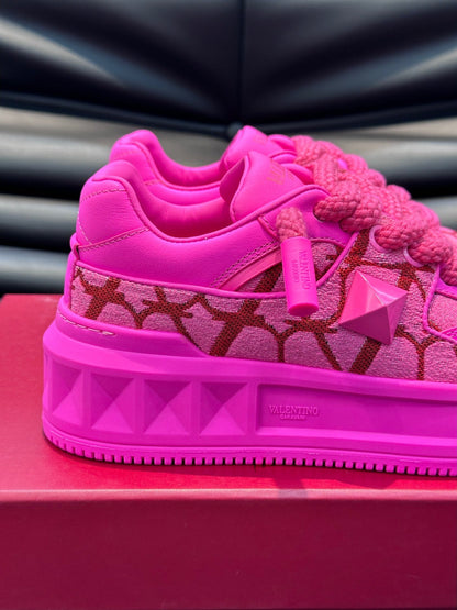 Tênis Couro Rosa Pérola Spike Frontal Prata
