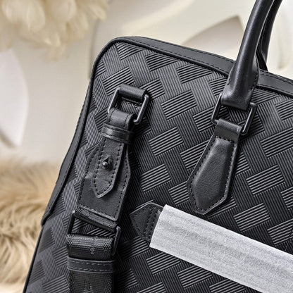 Mochila Messenger Couro Preto com Alça Ajustável