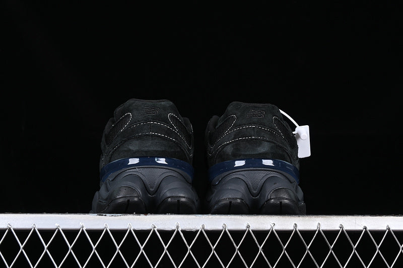 Tênis Runner Malha Preto Cinza e Branco