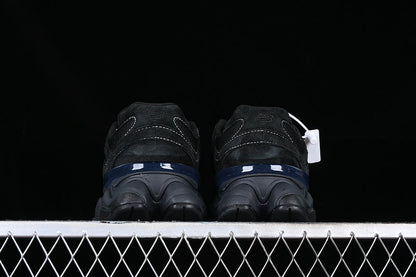 Tênis Runner Malha Preto Cinza e Branco
