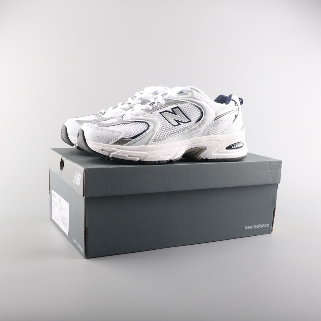 Tênis Runner Malha Branco Prata e Azul Marinho