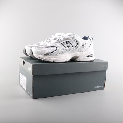 Tênis Runner Malha Branco Prata e Azul Marinho