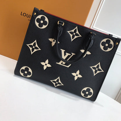 Bolsa Tote Couro Preto Padrão Monograma Geométrico