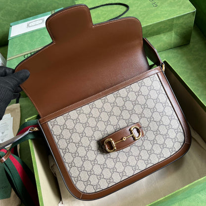 Bolsa Couro Marrom Fecho Metálico Ferradura