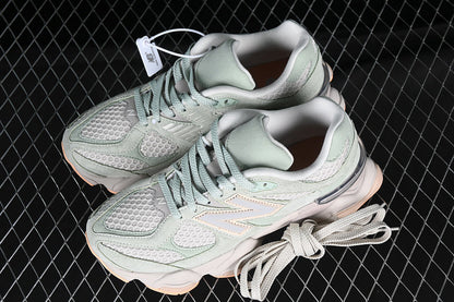 Tênis Runner Couro Cinza Prata Detalhes Verde Musgo