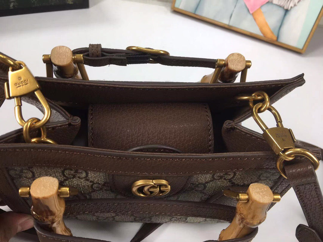 Bolsa Tote Couro Padrão Entrelaçado Camel e Preto Pequena
