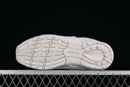 Tênis Runner Malha Branca Detalhe Lateral