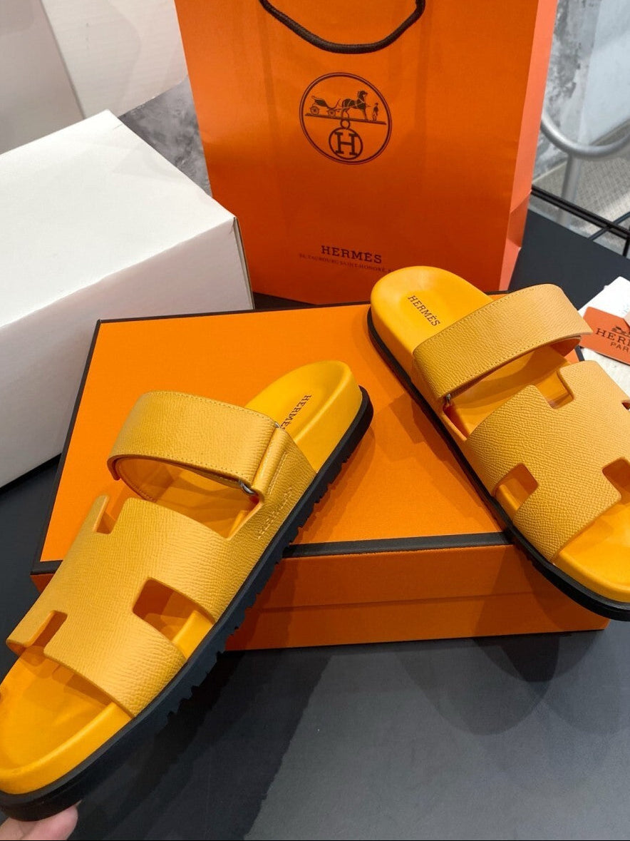Sandália Couro Tira Cruzada Amarelo