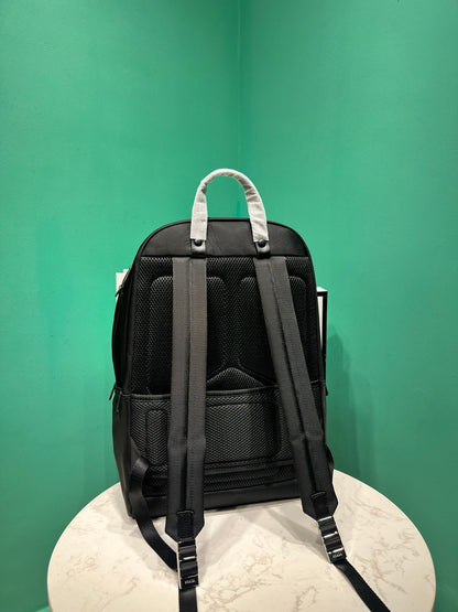 Mochila Couro Estruturado Preto