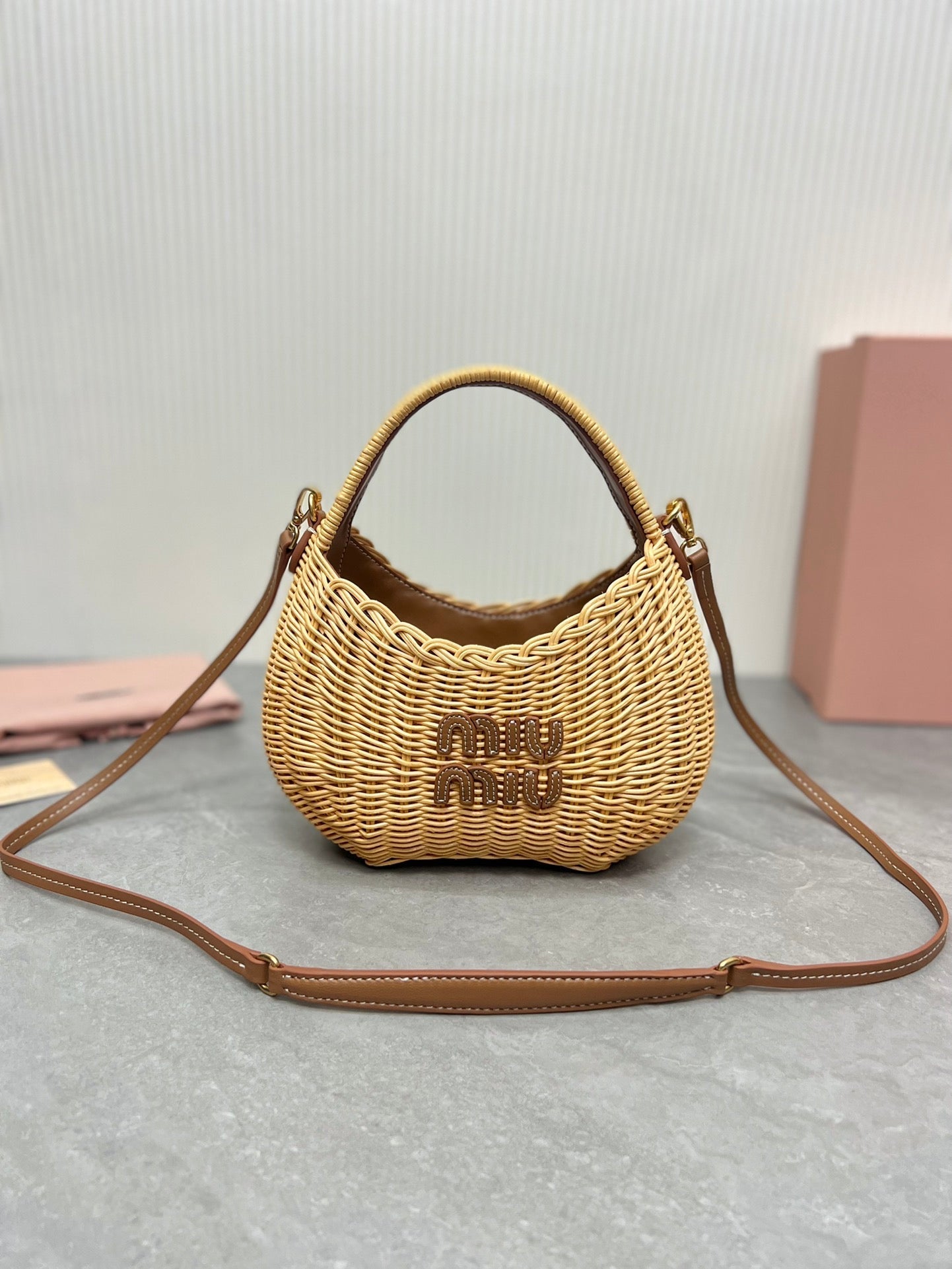 Bolsa de Ombro Palha Natural Texturizada